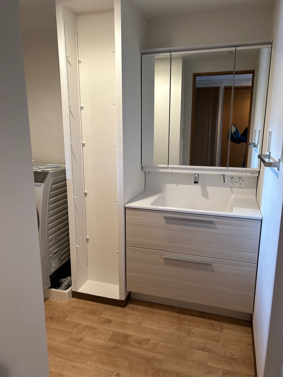 【仙台市若林区】造作棚の洗面所とお風呂をリノベーション